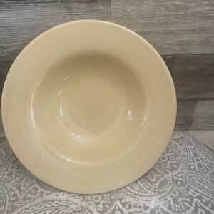 Pottery Barn Sausalito Rimmed Soup Bowl Cream Yellow Stoneware Pasta Bowl